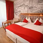Boutique Goldenes Lamm 4* Villach