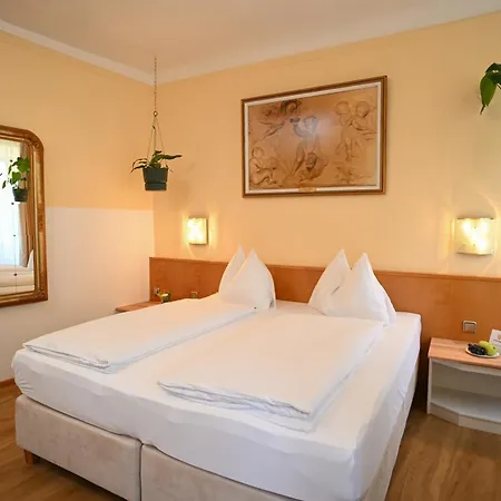 Boutique Goldenes Lamm 4*
