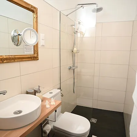 Boutique Goldenes Lamm Szálloda Villach