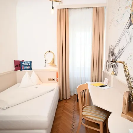 Otel Boutique Goldenes Lamm Villach