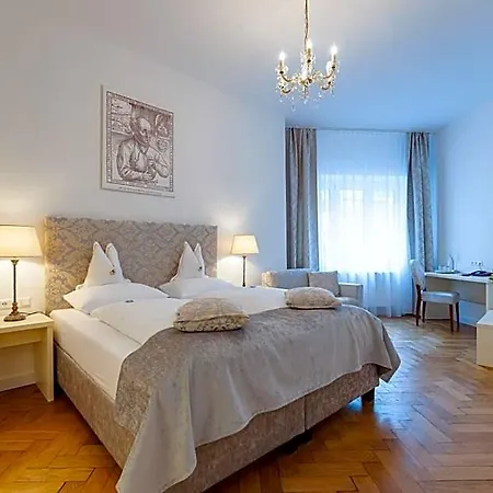 Boutique Goldenes Lamm 4* Villach