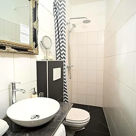 Boutique Goldenes Lamm Otel 4*