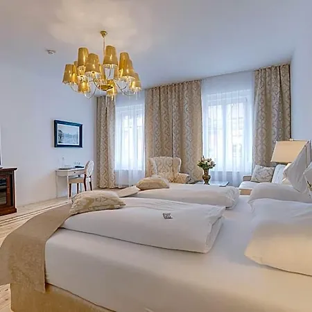 Boutique Goldenes Lamm 4* Villach