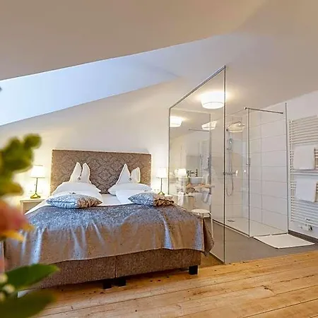 Boutique Goldenes Lamm 4* Villach