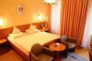 Boutique Goldenes Lamm 4*