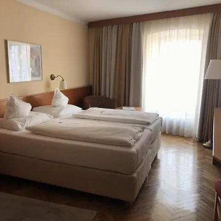 Boutique Goldenes Lamm 4* Villach