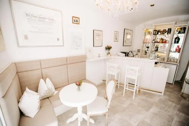 Boutique Goldenes Lamm 4* Villach