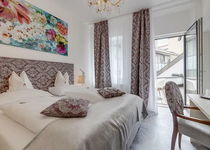Boutique Goldenes Lamm Hotell 4*